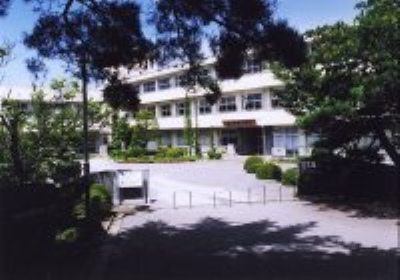 御代田南小学校（体育館、校庭）